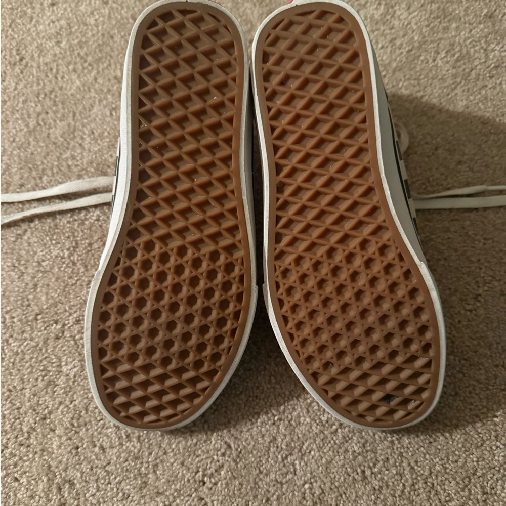 Black and white checkered Vans high-top sneakers size U.S. women 7 - Picture 4 of 6